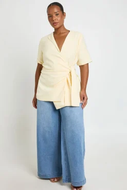 Blazer Grande Taille À Manches Courtes Avec Détail Froncé Et Liens Latéraux