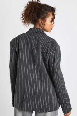 boohoo Blazer oversize asymétrique en laine à fines rayures<Femme Tailleurs|Blazers