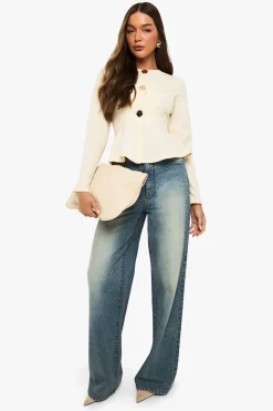 Blazer à peplum à boutons dorés
