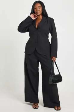 boohoo Blazer peplum taille grande à taille cintrée<Femme Tailleurs|Blazers