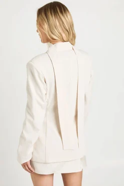 Blazer Petite Cintré Avec Détail Foulard