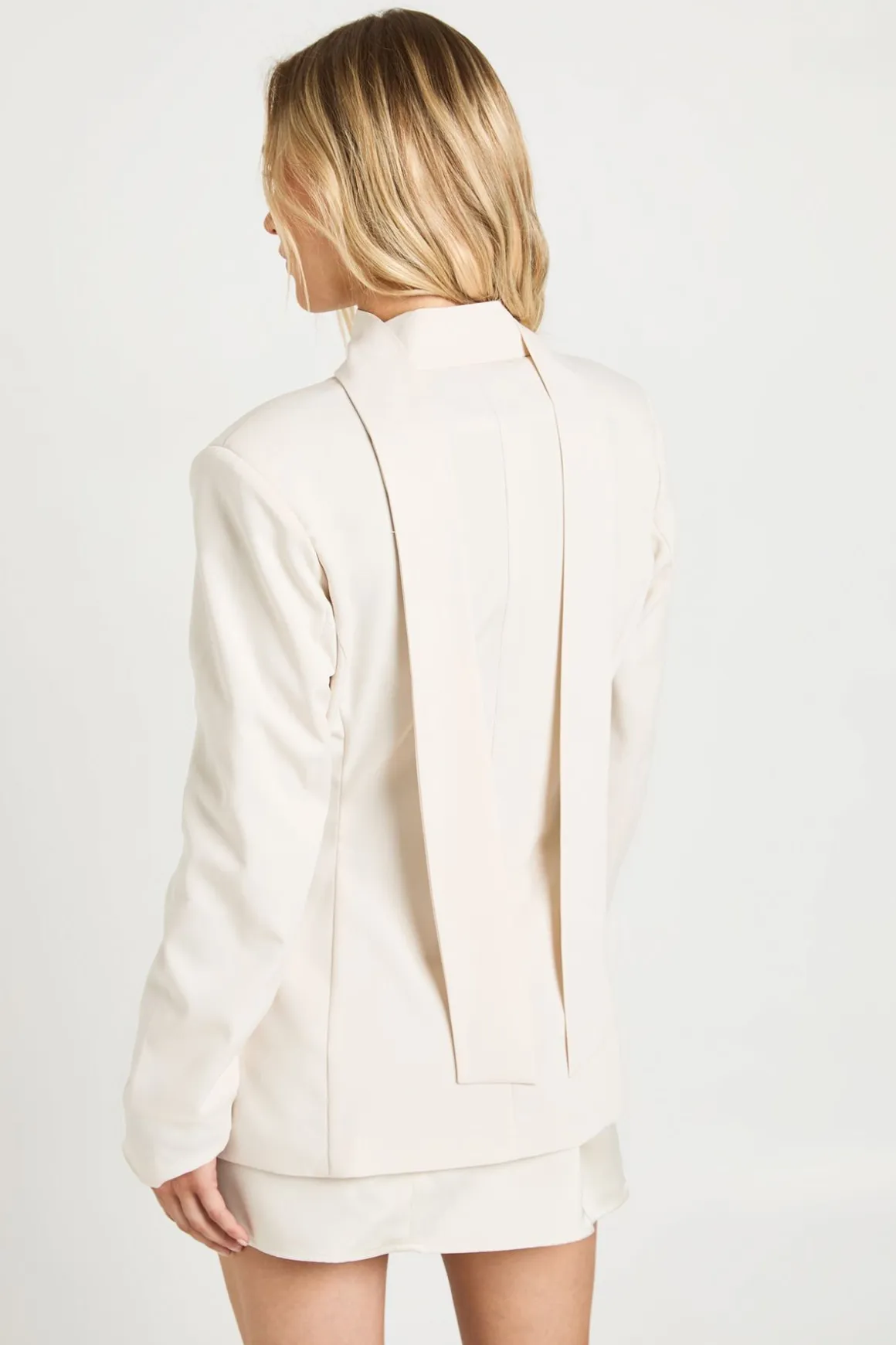 Blazer Petite Cintré Avec Détail Foulard