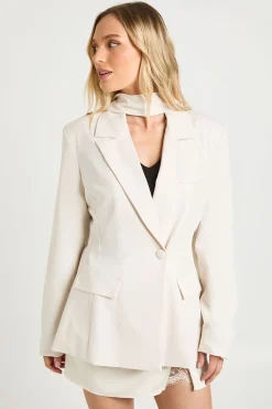 Blazer Petite Cintré Avec Détail Foulard