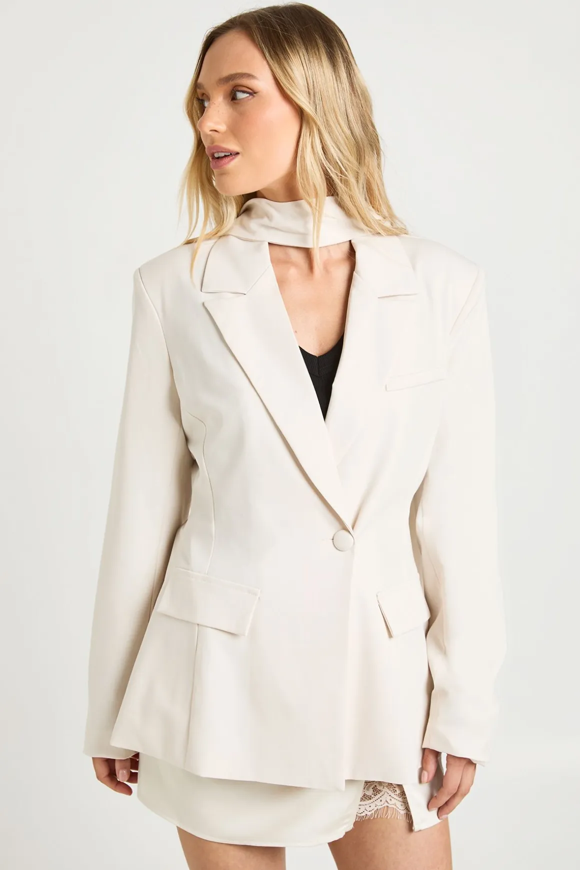 Blazer Petite Cintré Avec Détail Foulard