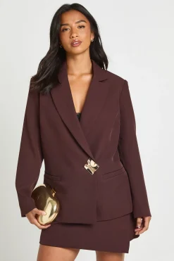 boohoo Blazer Petite Cintré Simple Boutonnage Avec Finitions Dorées<Femme Tailleurs|Blazers