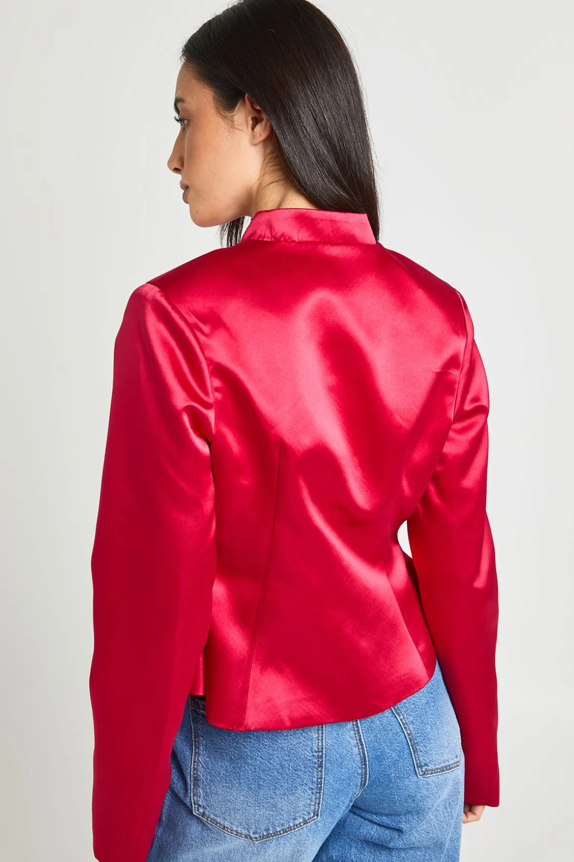 Blazer Péplum Structuré En Satin Avec Boutons