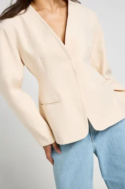 Blazer Sans Col À Taille Cintrée Et Manches Ballon