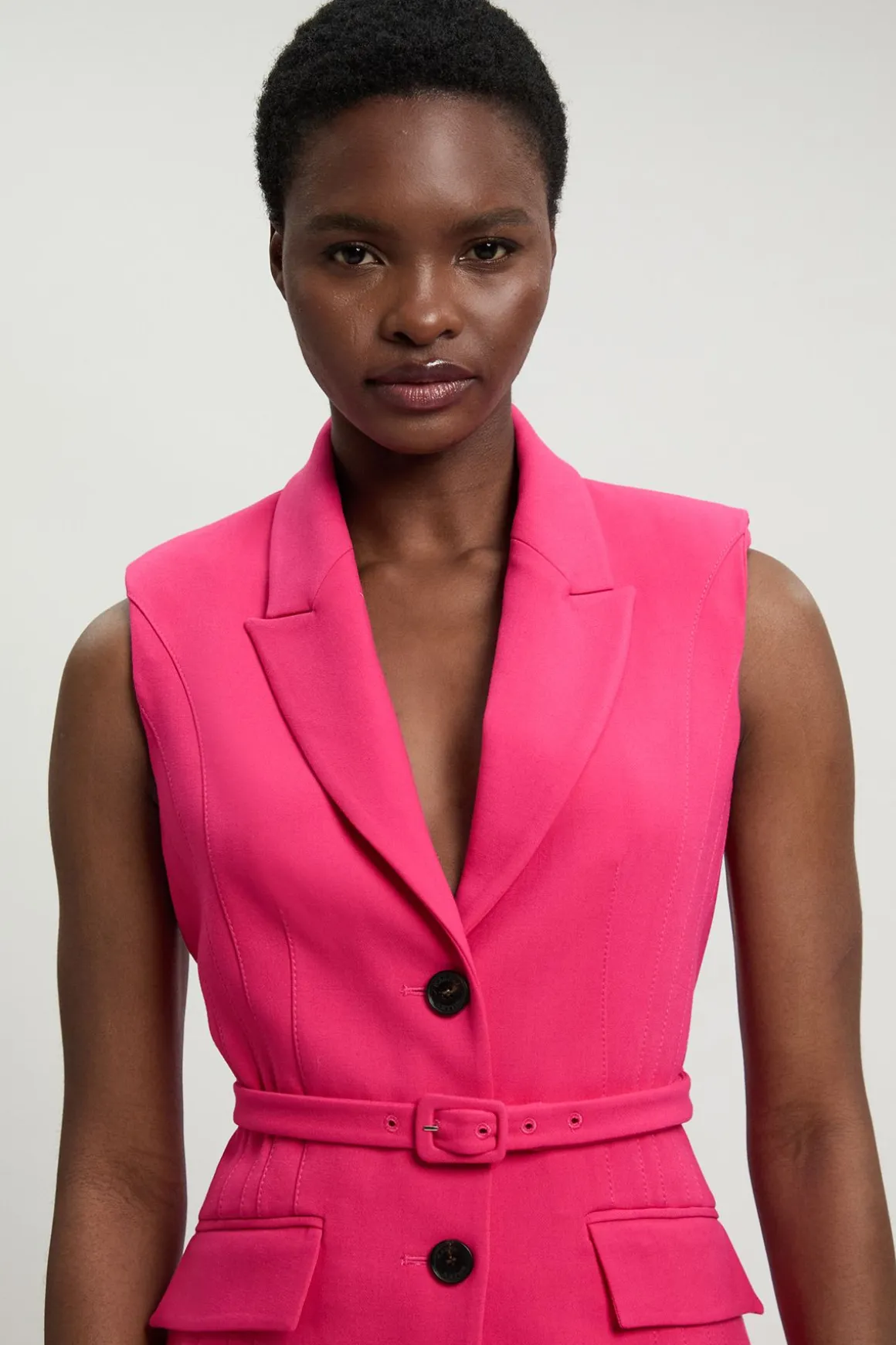 Blazer Sans Manches Cintré En Crêpe Structuré Avec Ceinture