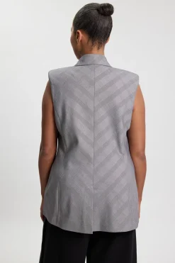 Blazer Sans Manches Grande Taille À Carreaux Avec Détail Cache-cœur Et Coupe Tailleur Souple