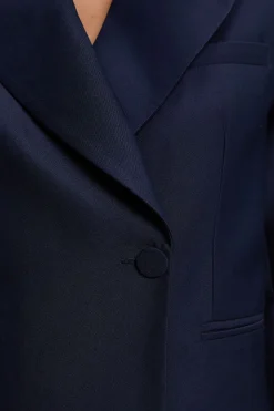 Blazer Smoking Court En Satin Ajusté