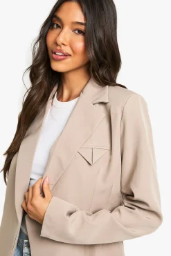 Blazer structuré avec détail de poche