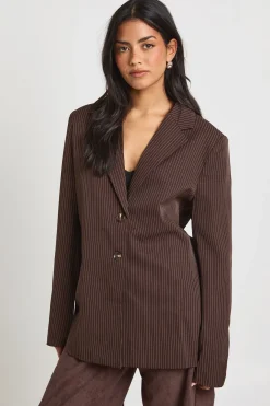 boohoo Blazer surdimensionné à fines rayures et coupe ajustée<Femme Tailleurs|Looks Chocolat