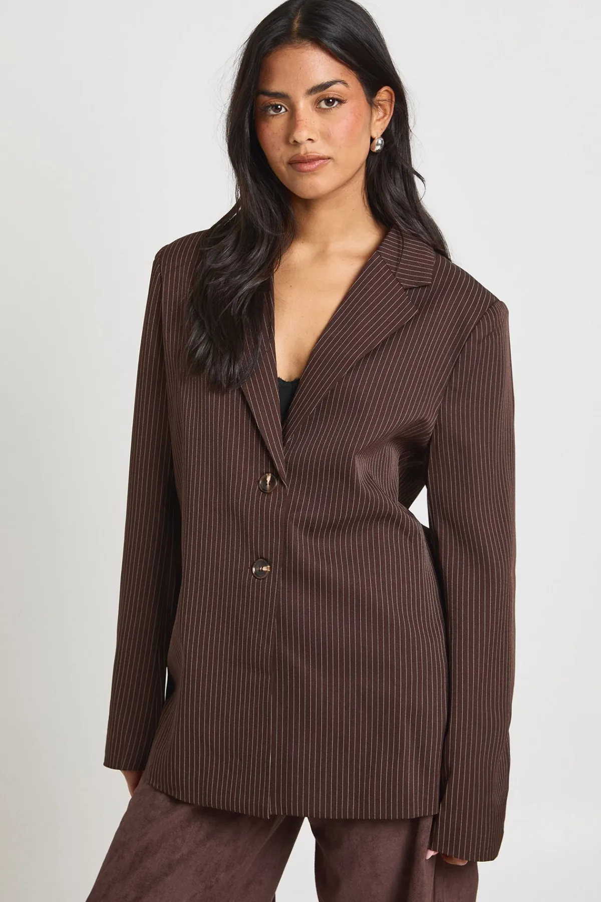 boohoo Blazer surdimensionné à fines rayures et coupe ajustée<Femme Tailleurs|Looks Chocolat