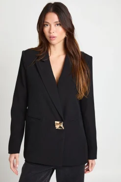 Blazer surdimensionné à la coupe ajustée avec garniture dorée