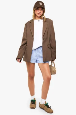 boohoo Blazer surdimensionné à simple boutonnage avec détails boutons et manches volumineuses<Femme Looks Chocolat|Looks Preppy