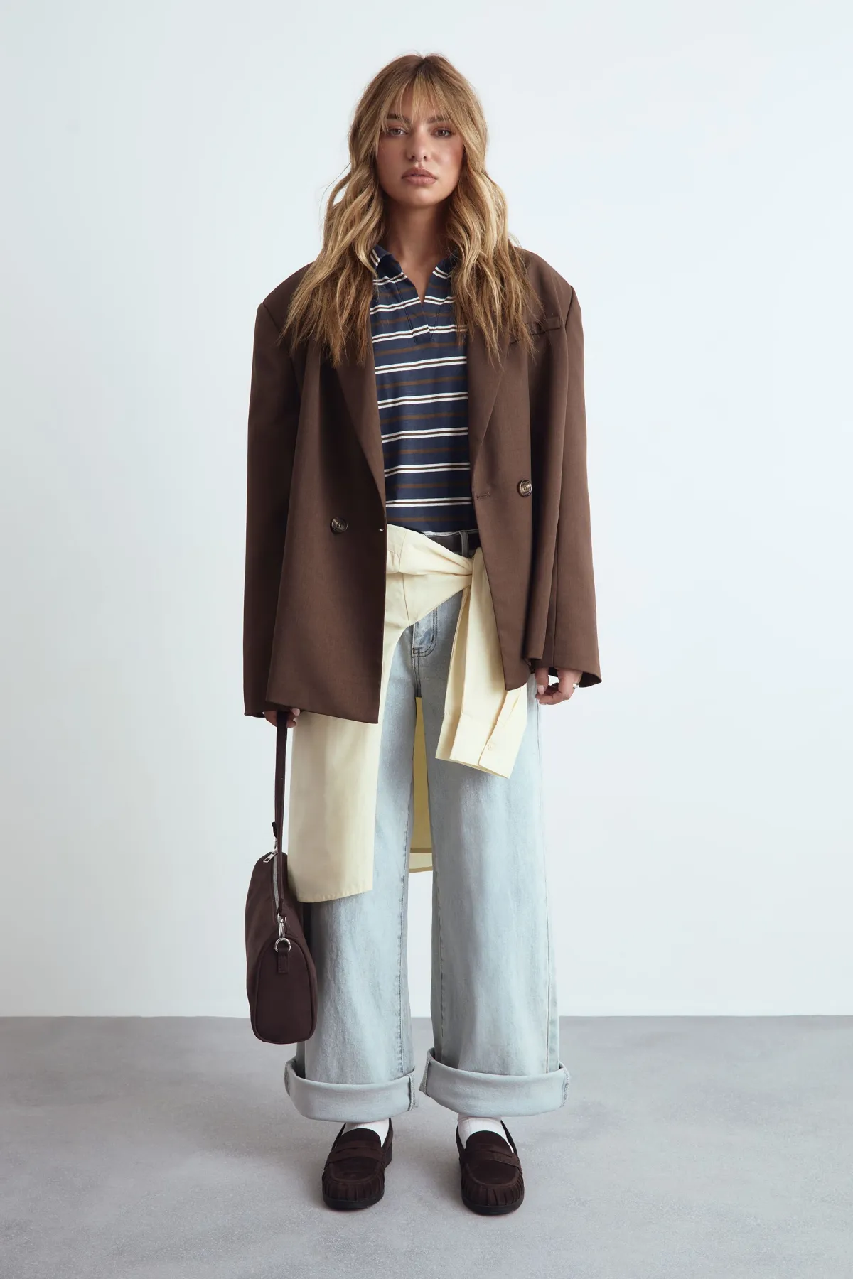 boohoo Blazer surdimensionné à simple boutonnage avec détails boutons et manches volumineuses<Femme Looks Chocolat|Looks Preppy