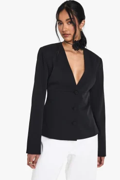 Blazer taillé à décolleté plongeant sans col