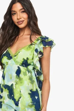 boohoo Blouse asymétrique en chiffon floral à volants<Femme Tops