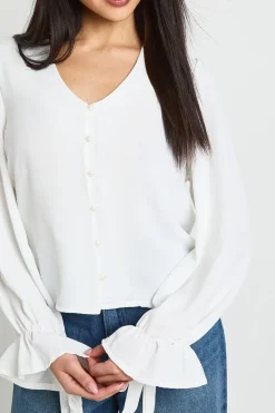 Blouse À Boutons Martelés Devant Et Poignets À Volants