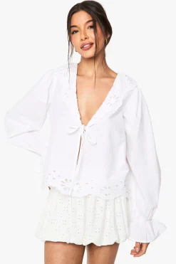 boohoo Blouse brodée Cutwork à nouer à l’avant<Femme Tops