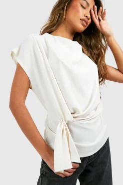 Blouse à col drapé à noeud frontal martelé