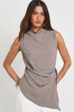 Blouse Drapée À Col Bénitier Haut Avec Nœud Latéral En Tissu Martelé