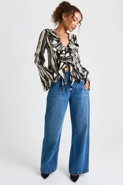boohoo Blouse en chiffon zébré à décolleté plongeant, à nouer à l'avant<Femme Zebra Print|Tops