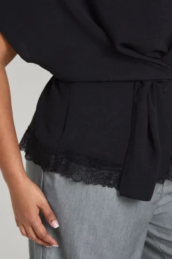 Blouse Grande Taille À Col Bénitier Avec Nœud Et Bordure En Dentelle