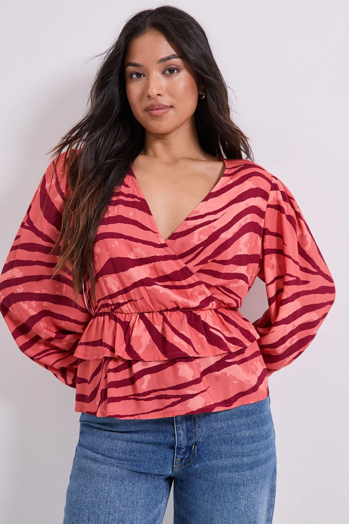 Blouse Imprimée Petite à Devant Croisé avec Détail Volant