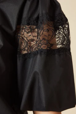 Blouse à Manches Courtes avec Plis Devant et Finitions en Dentelle