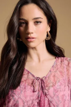 Blouse À Manches Évasées Avec Finitions En Dentelle