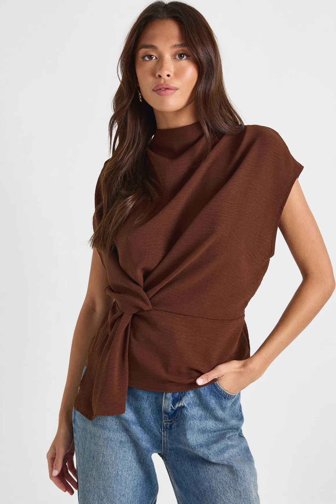 Blouse à nœud martelé, encolure drapée