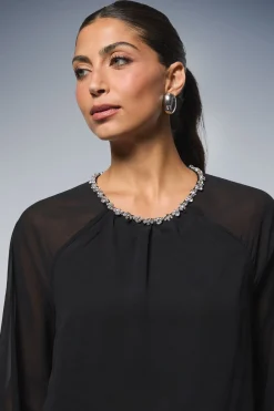 Blouse Ornée à Dos Ouvert
