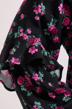 Blouse Petite Noire à Imprimé Floral avec Manches Bouffantes à Volants et Couture Empire