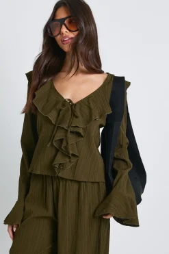 Blouse texturée froissée et pantalon à jambes larges coordonnés