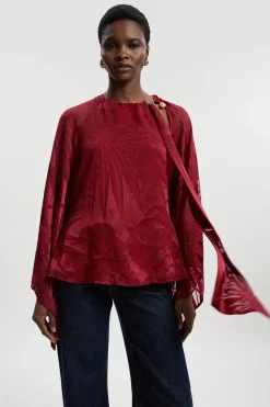 Blouse Tissée Dévorée à Manches Évasées avec Détail de Finition