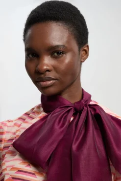 Blouse Tissée En Organdi À Imprimé Géométrique Avec Nœud Lavallière