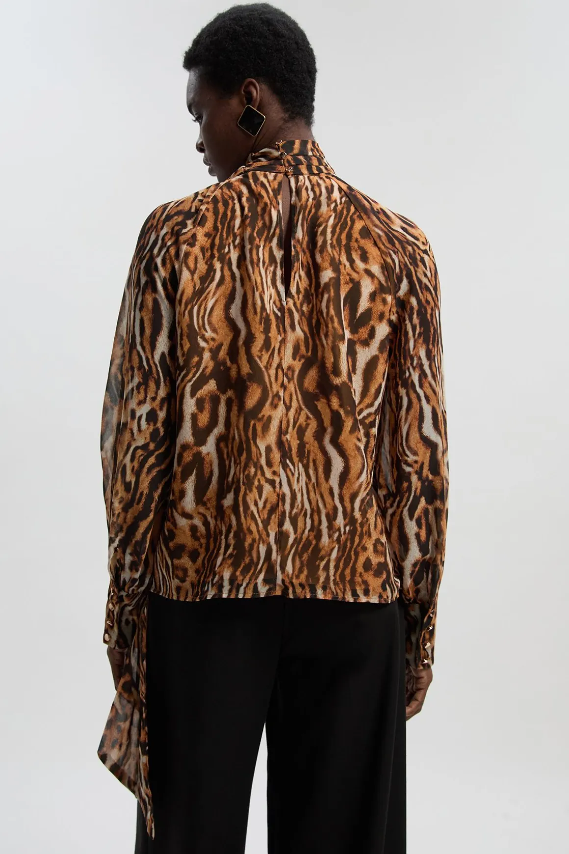 Blouse Tissée à Imprimé Animal en Georgette avec Nœud au Col
