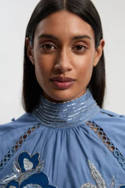 Blouse Tissée à Manches Bouffantes Brodée et Perlée