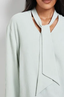 Blouse Tissée Petite à Col Noué