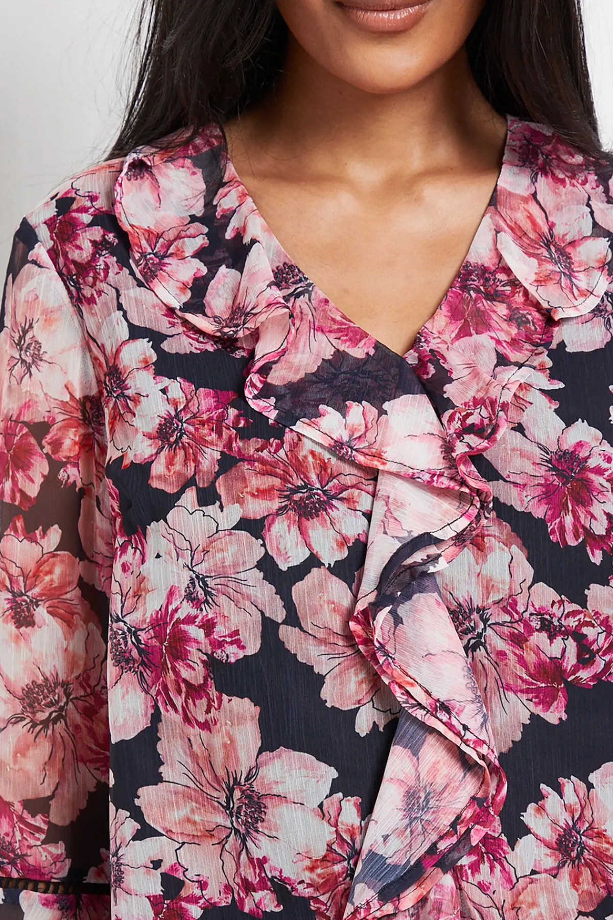 Wallis Blouse À Volants Avec Bordure En Dentelle Florale Petite Taille<Femme Satin Et Dentelle|Tops
