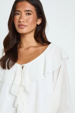 boohoo Blouse À Volants Et Décolleté Plongeant<Femme Tops