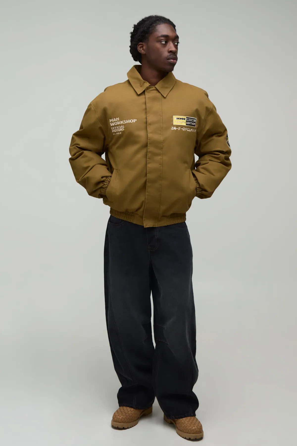 boohooMAN Blouson Bomber Col Montant Coupe Oversize Avec Écusson Appliqué Homme<Homme Manteaux Et Vestes