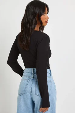 boohoo Body Basique Petite À Manches Longues Et Encolure Carrée<Femme Basiques|Tops