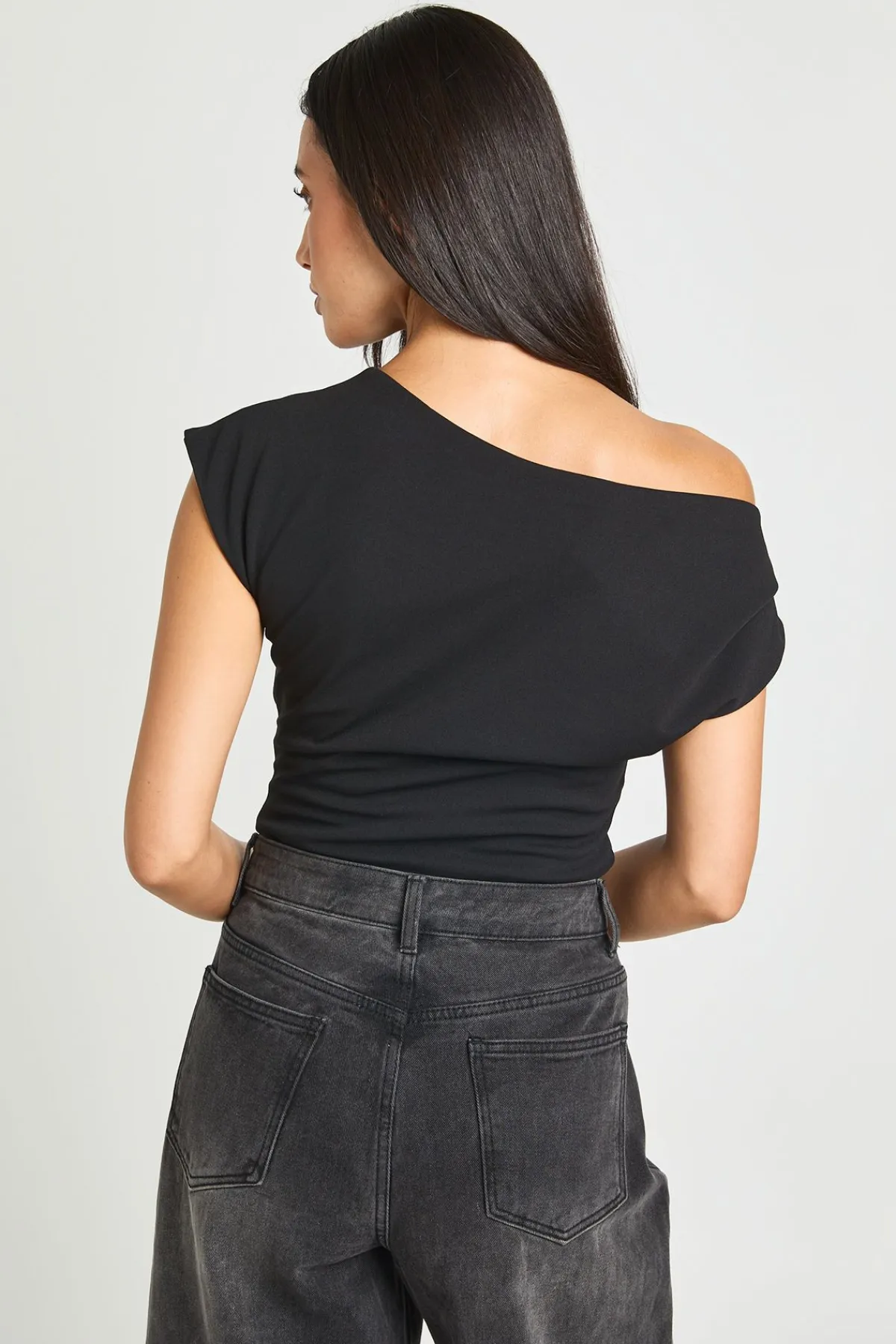 boohoo Body En Crêpe À Encolure Asymétrique Et Drapé<Femme Tops