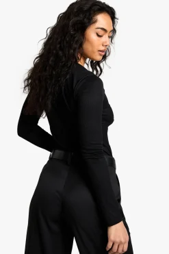 Body en côtes à décolleté plongeant et détails frontaux