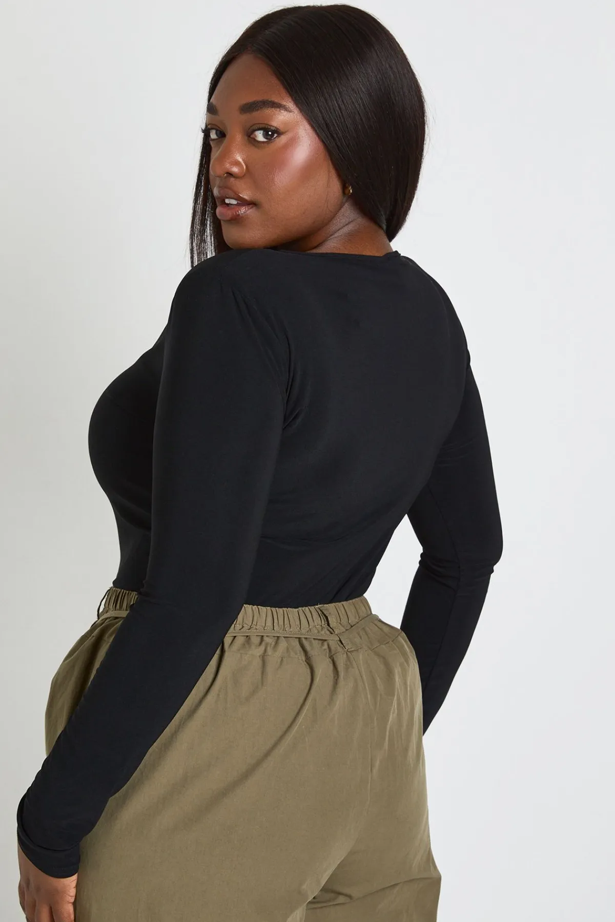 boohoo Body Grande Taille Avec Détail Barre Décorative Et Découpe Goutte<Femme Tops