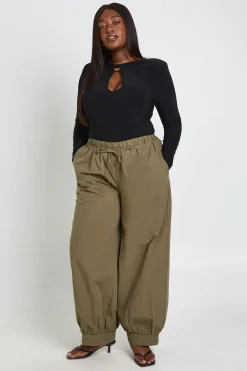 boohoo Body Grande Taille Avec Détail Barre Décorative Et Découpe Goutte<Femme Tops
