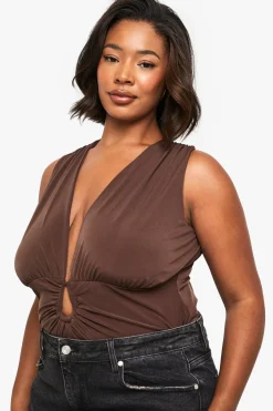 Body grande taille à encolure plongeante avec détails ruched