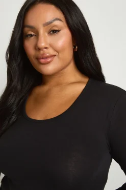 Body grande taille à manches longues, décolleté en cuillère